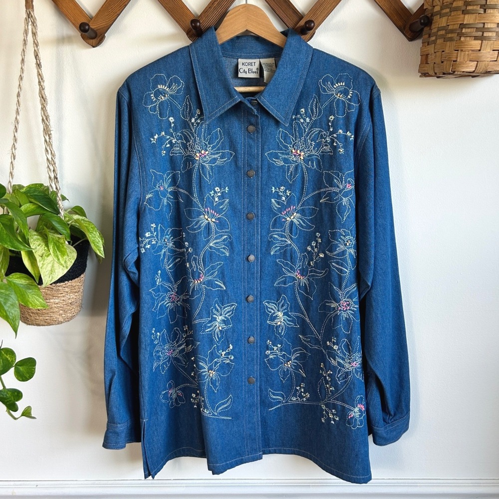 Vintage Koret City Blues Denim Shirt Floral Embroidered Button Down Cottagecore